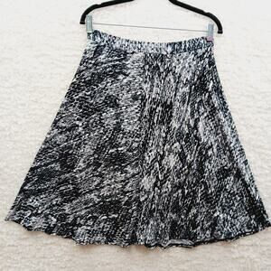 Skirt Flare George Black White Reptile Flare Minimalist Edgy Mob Wife Size S